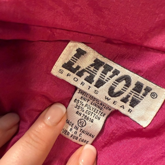 Vintage Women’s Lavon Blue and Pink Windbreaker - Picture 7 of 7